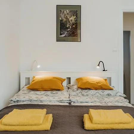 Charming Old Town & Jewish District, Quiet Neighborhood Daire Krakow