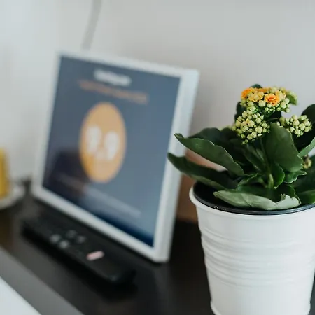 Charming Old Town & Jewish District, Quiet Neighborhood *