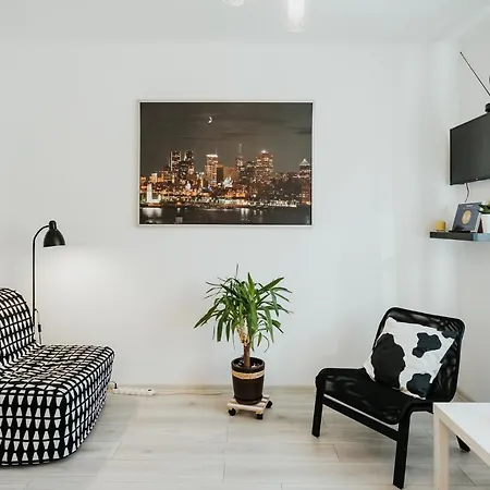 Charming Old Town & Jewish District, Quiet Neighborhood