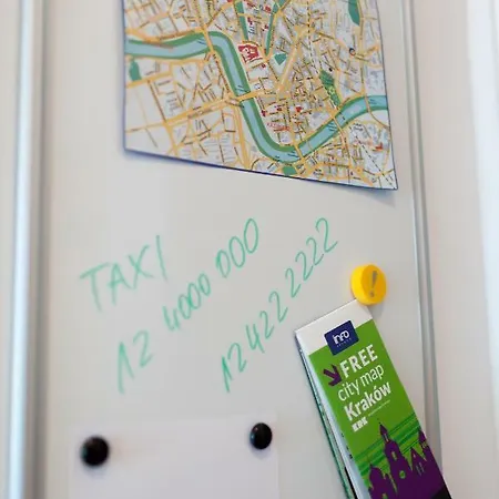 Lägenhet Charming Old Town & Jewish District, Quiet Neighborhood *