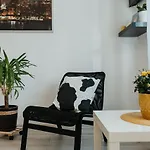Apartamento Charming Old Town & Jewish District, Quiet Neighborhood Cracóvia